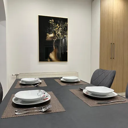 شقة Zola زادار